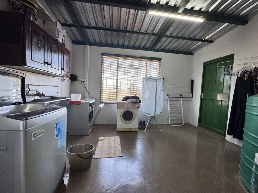 8 Bedroom Property for Sale in Meiringspark North West